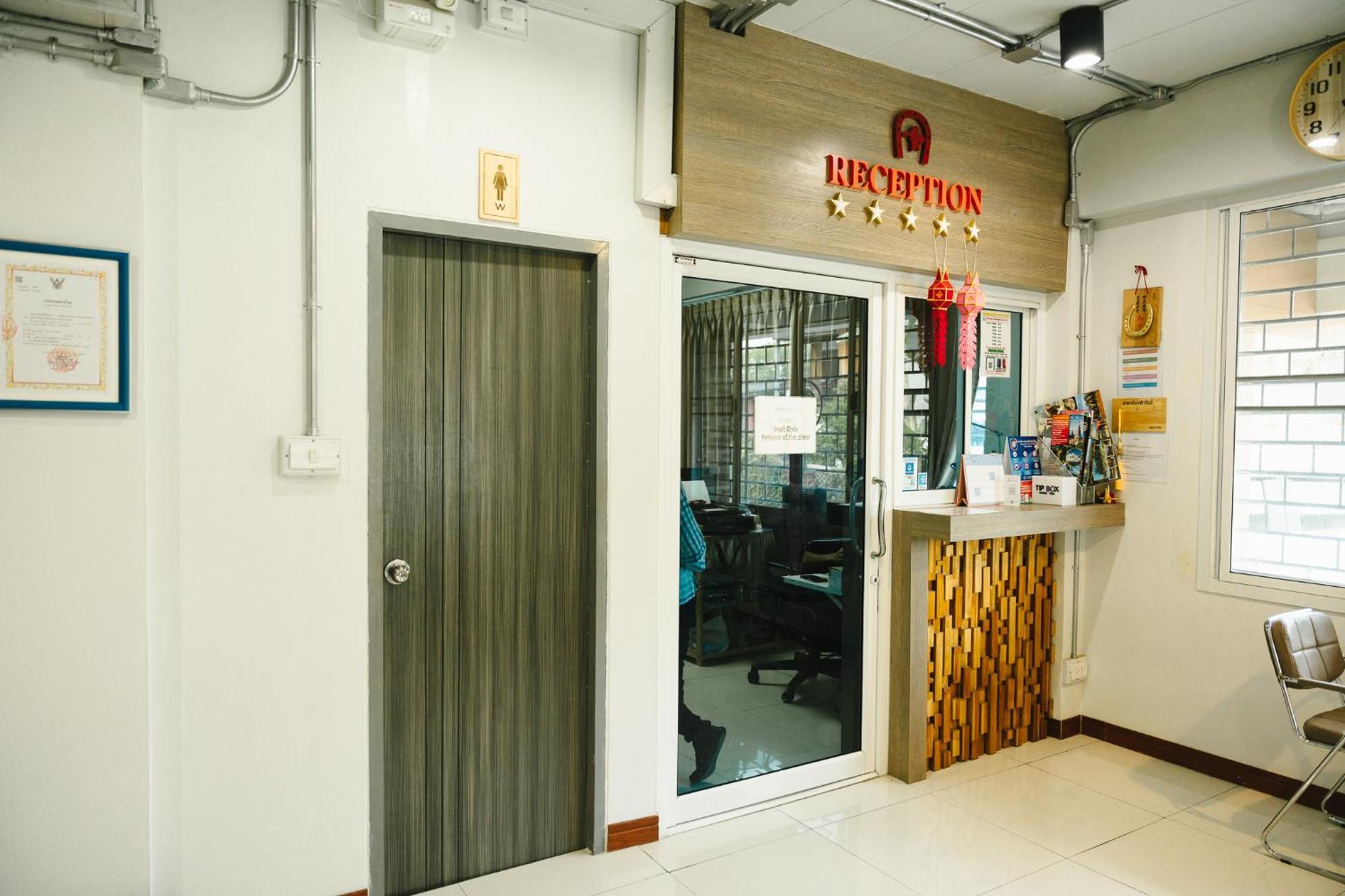 The Ten Hotel Thippanate チエンマイ エクステリア 写真